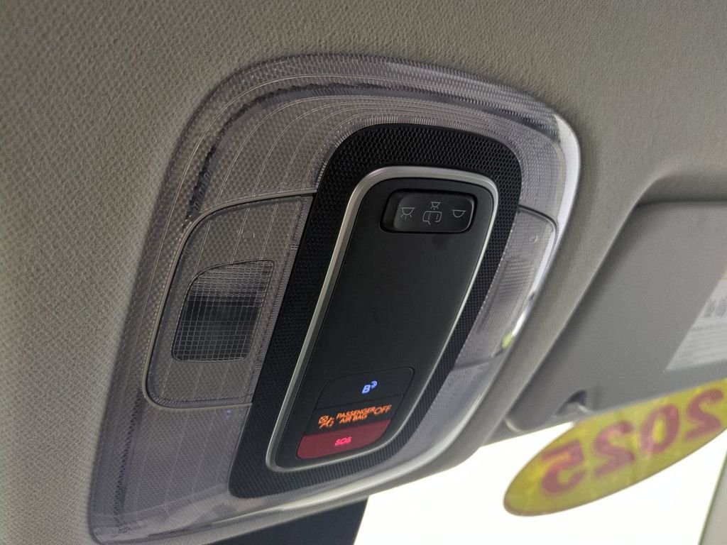 Used 2025 Yellow Hyundai SEL image 26