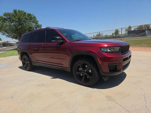 2023 Jeep Grand Cherokee L Altitude's photo