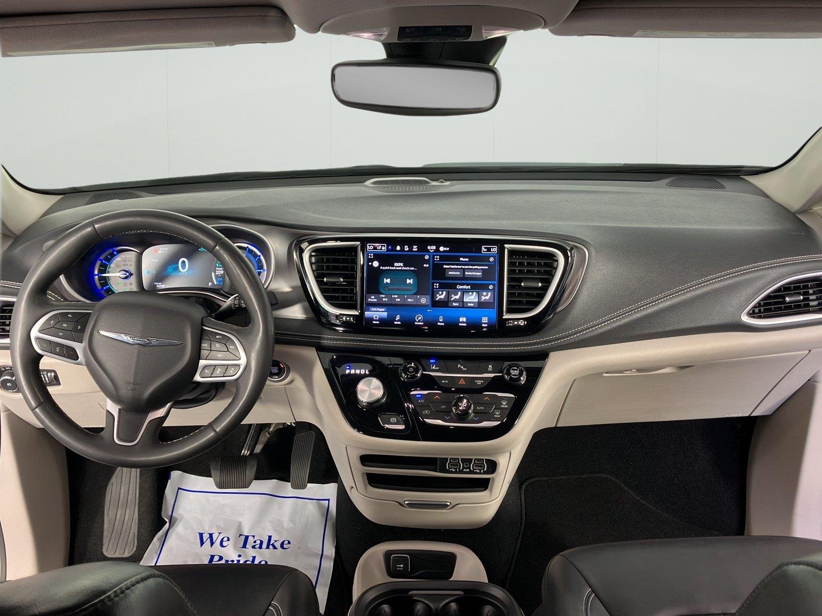 Used 2023 Bright White Clearcoat Chrysler Hybrid Touring L image 14