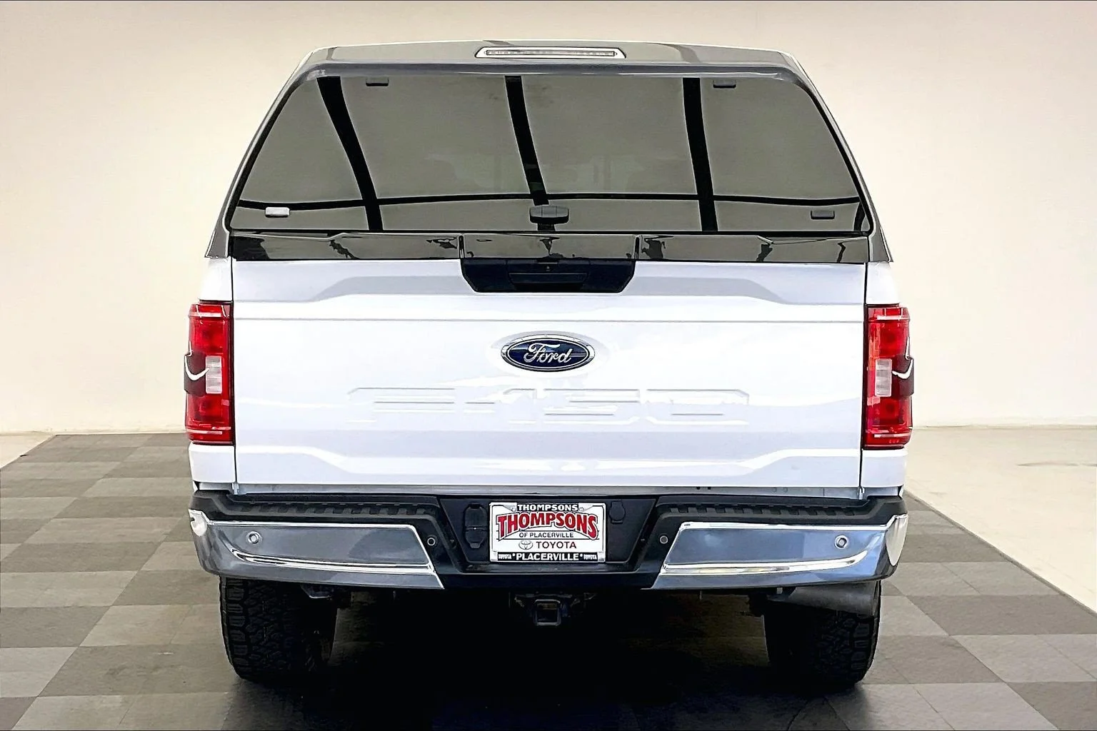 Used 2021 Oxford White Ford XLT image 3