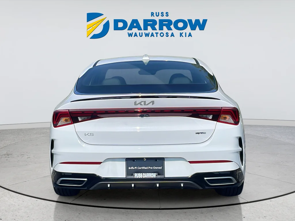 Used 2023 White Kia GT-Line image 4