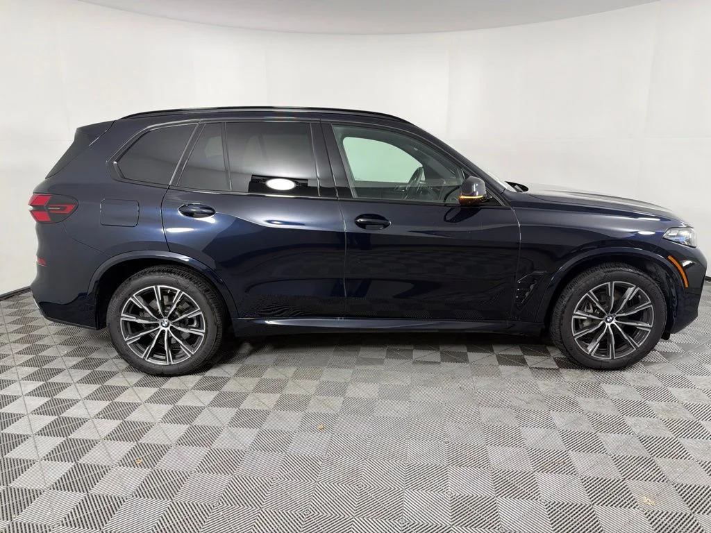 Certified Used 2026 Carbon Black Metallic BMW xDrive40i image 4
