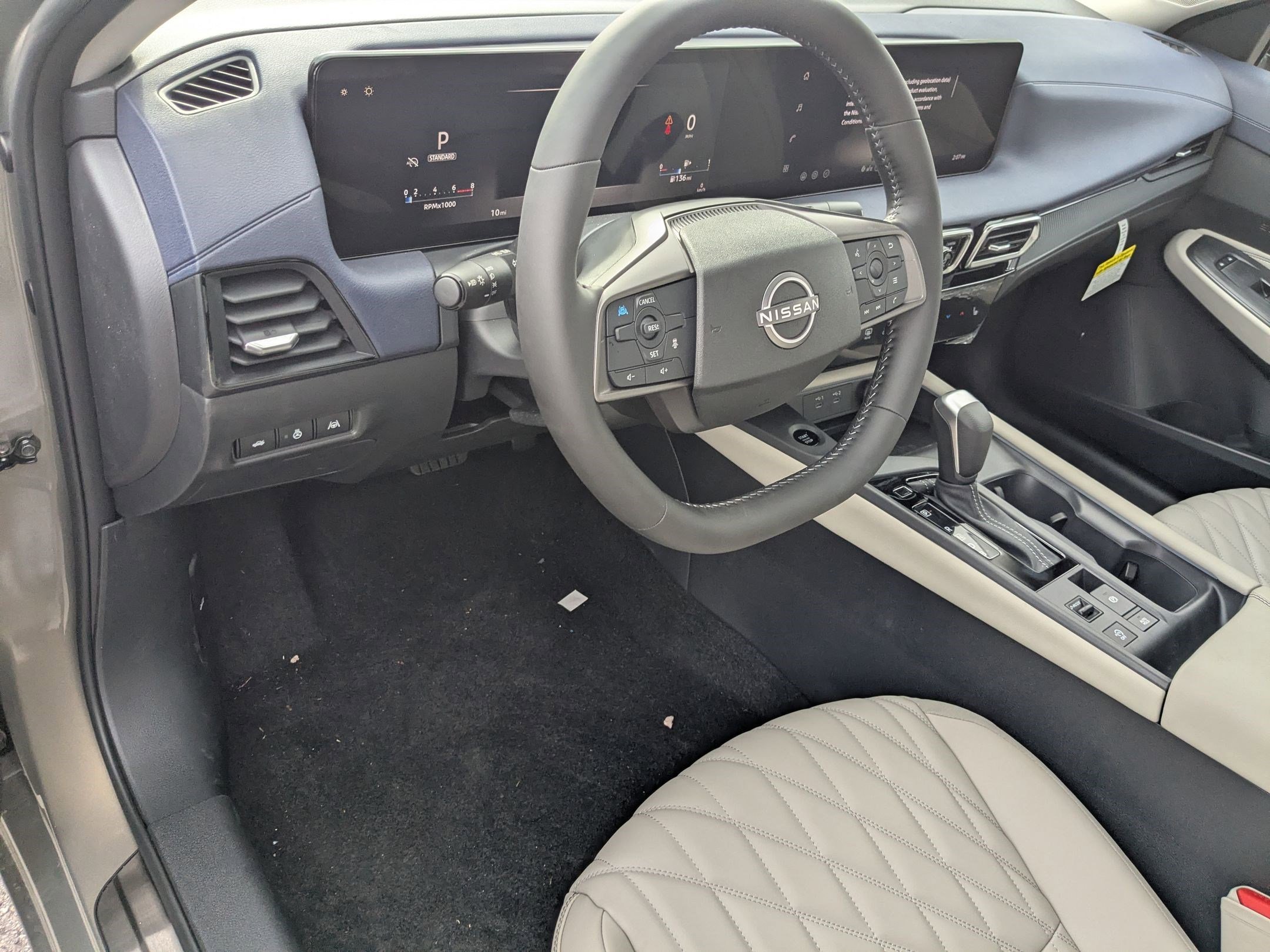 2026 Nissan Sentra SL - Photo 10