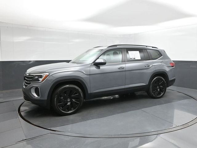 Used 2026  Volkswagen 2.0T SE w/Technology image 30