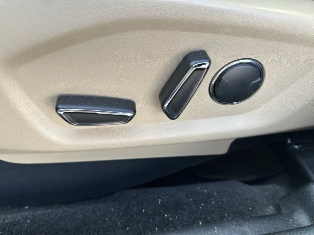 Used 2017 Blue Ford XLT image 23