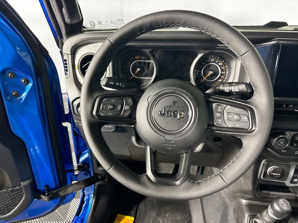 New 2026 Hydro Blue Pearl-Coat Exterior Paint Jeep Sport S image 13