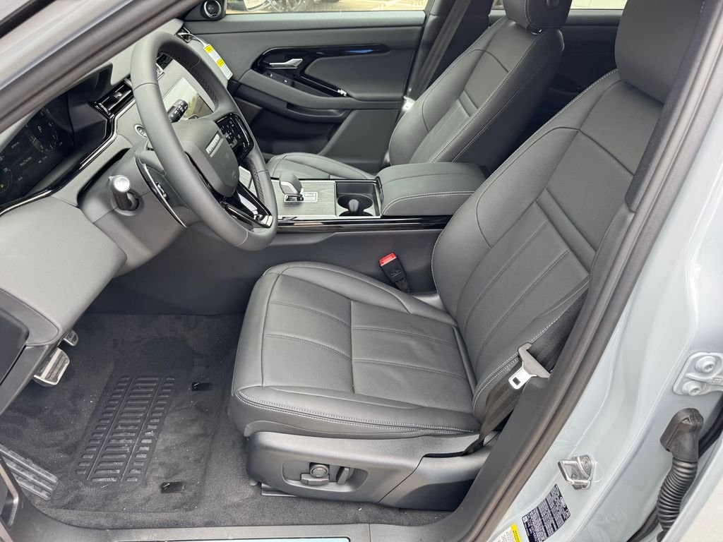 New 2026 Arroios Grey Land Rover  image 9