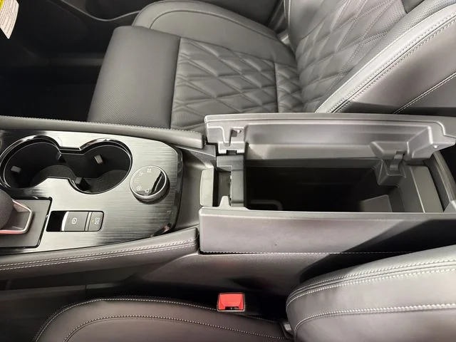 New 2026 Champagne Silver Metallic Nissan Platinum image 21