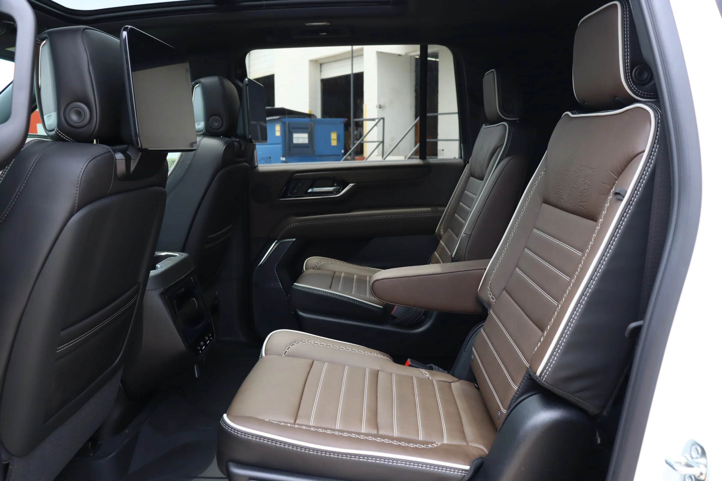New 2026 Glacier White Tricoat GMC Denali Ultimate image 27