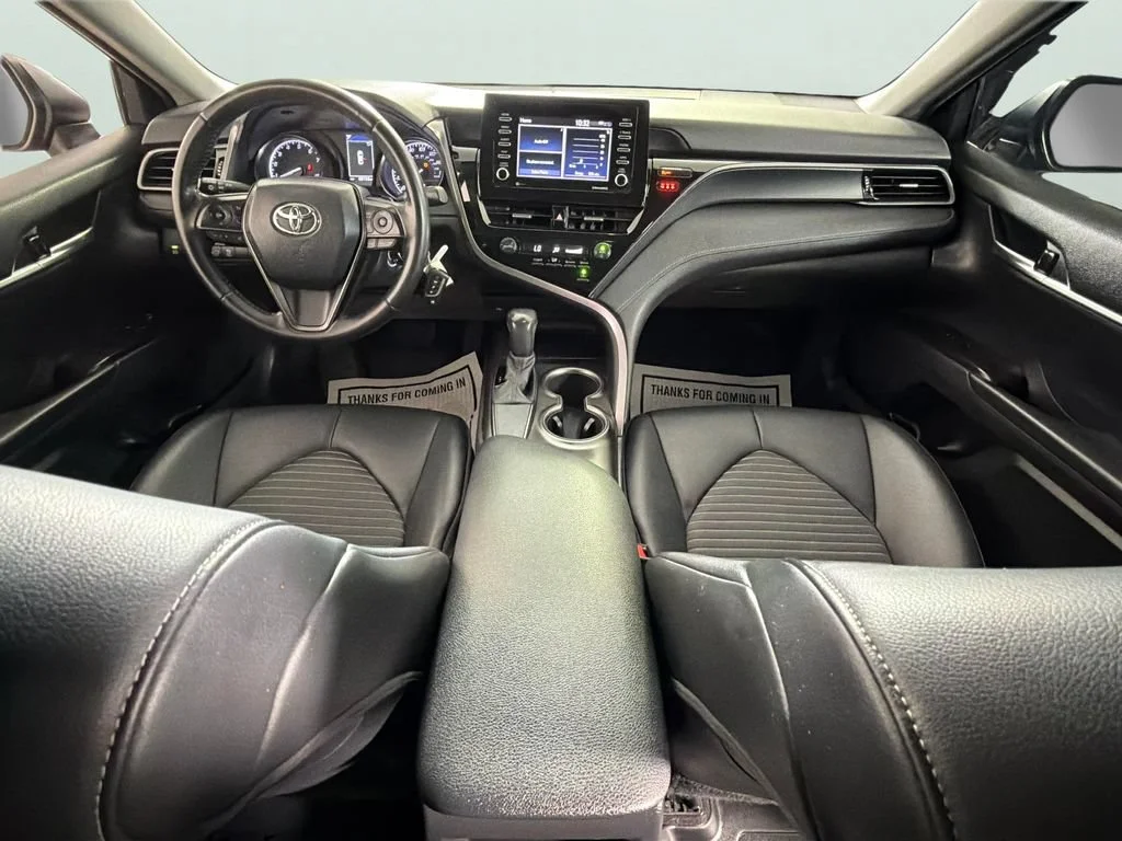 2021 Toyota Camry SE - Photo 30