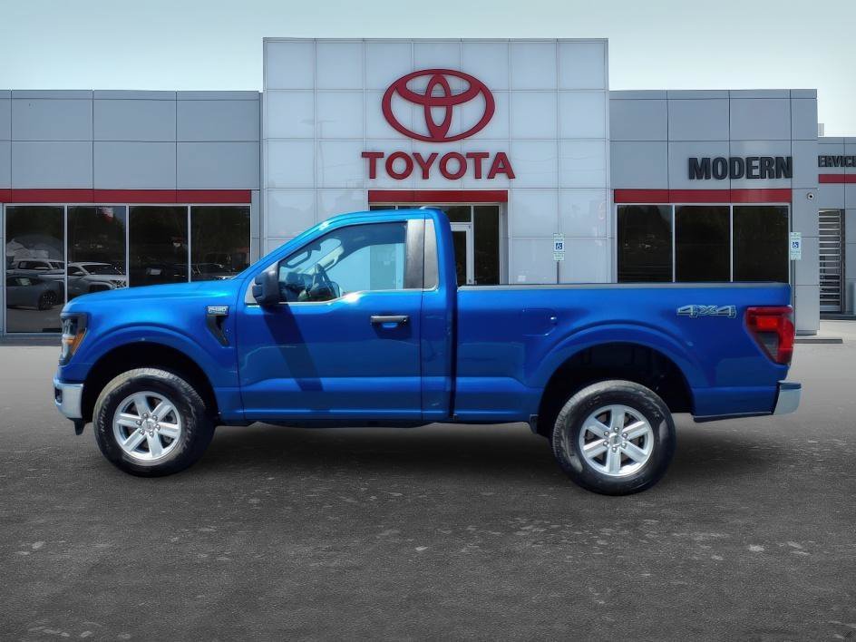 Used 2025 Atlas Blue Metallic Ford XL image 3