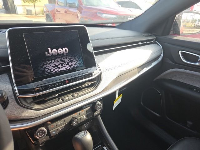 Used 2025 Red Jeep Latitude image 6