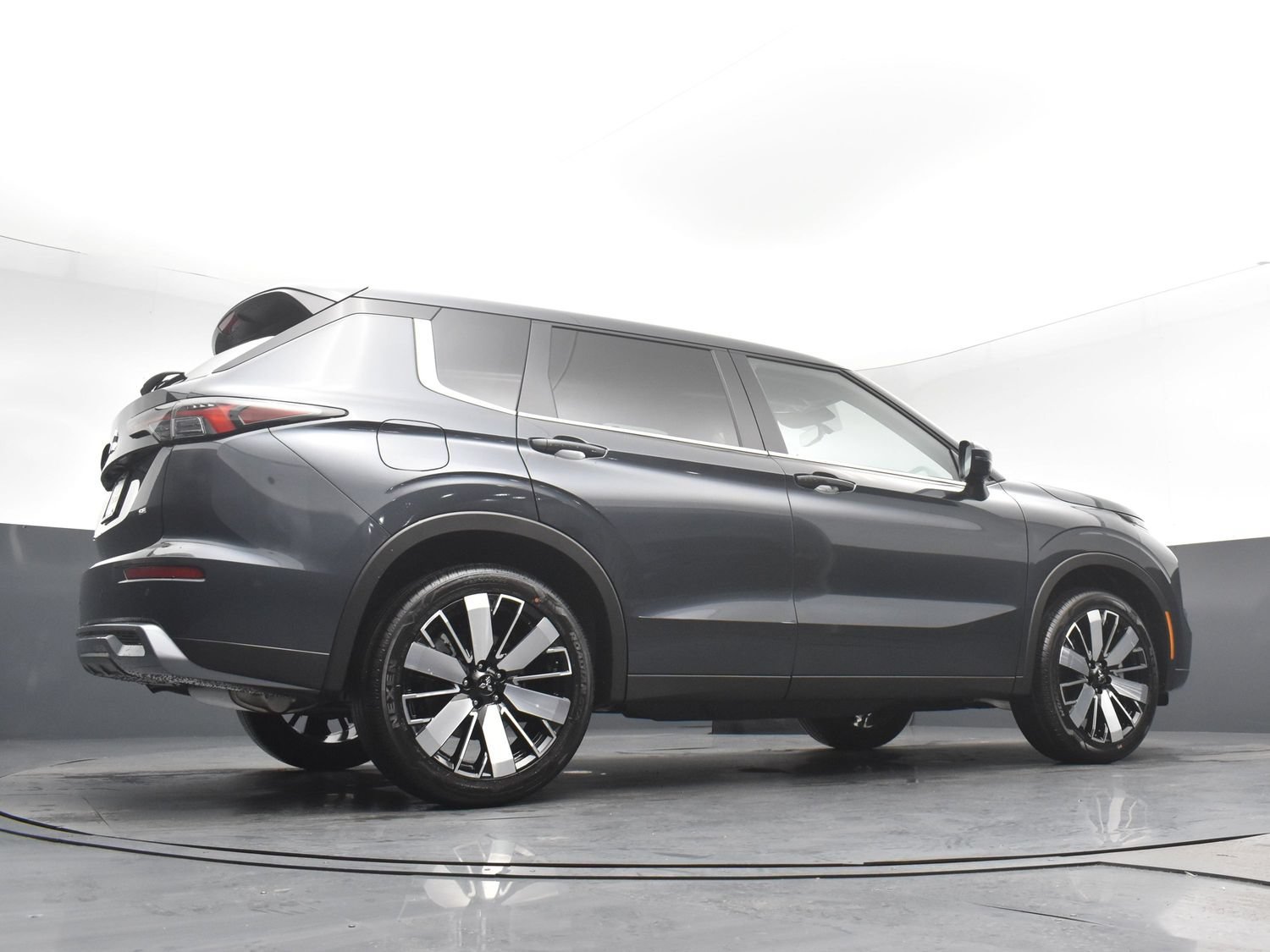 New 2026 Gray Mitsubishi SE 1.5T 2WD image 18