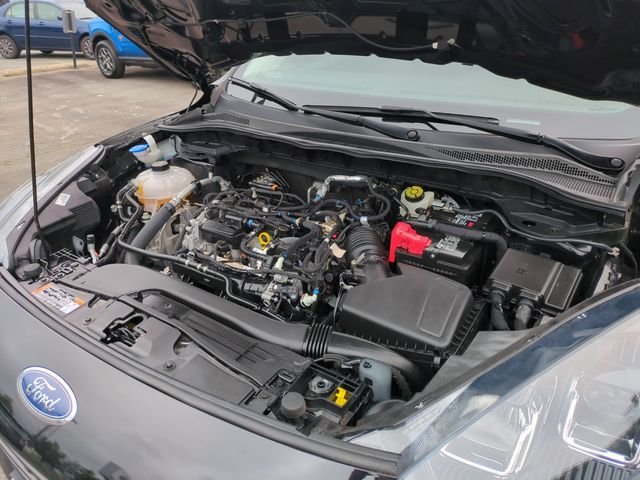 Used 2022 Black Ford SE image 34