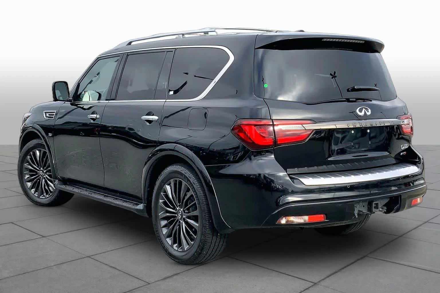 Used 2020 Black Obsidian INFINITI LUXE image 11