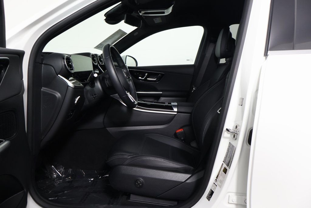 Certified Used 2026 Polar White Mercedes-Benz GLC 300 image 10