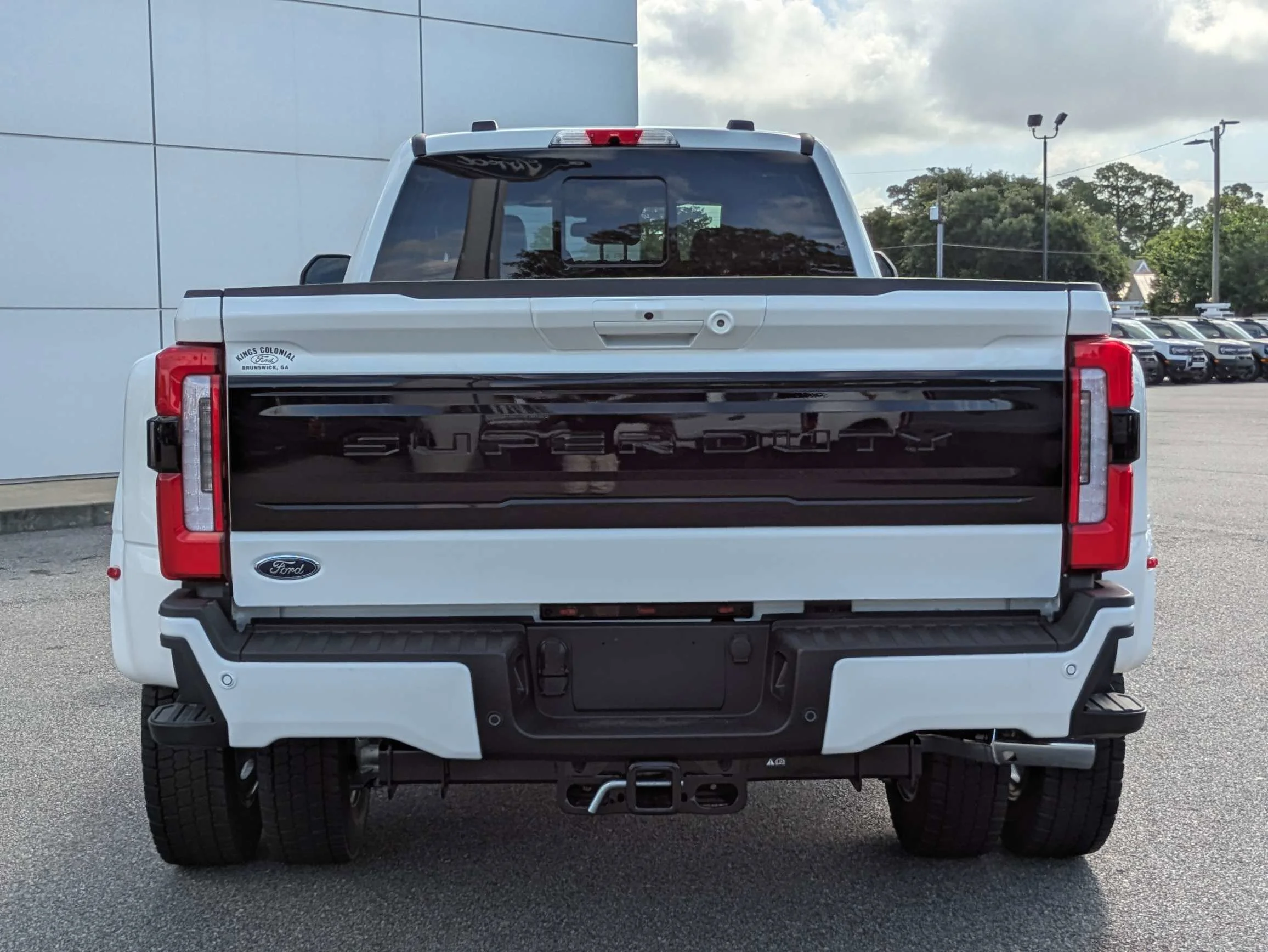 New 2026 Star White Metallic Tri-Coat Ford F-450® Platinum® image 5