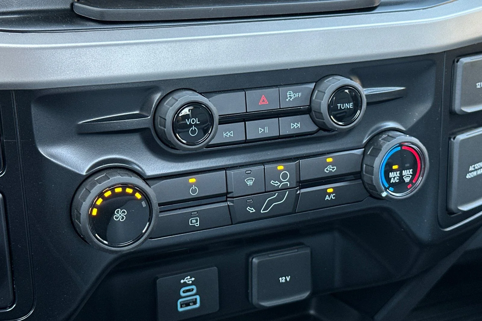 2026 Ford F-250 Super Duty XL - Photo 18