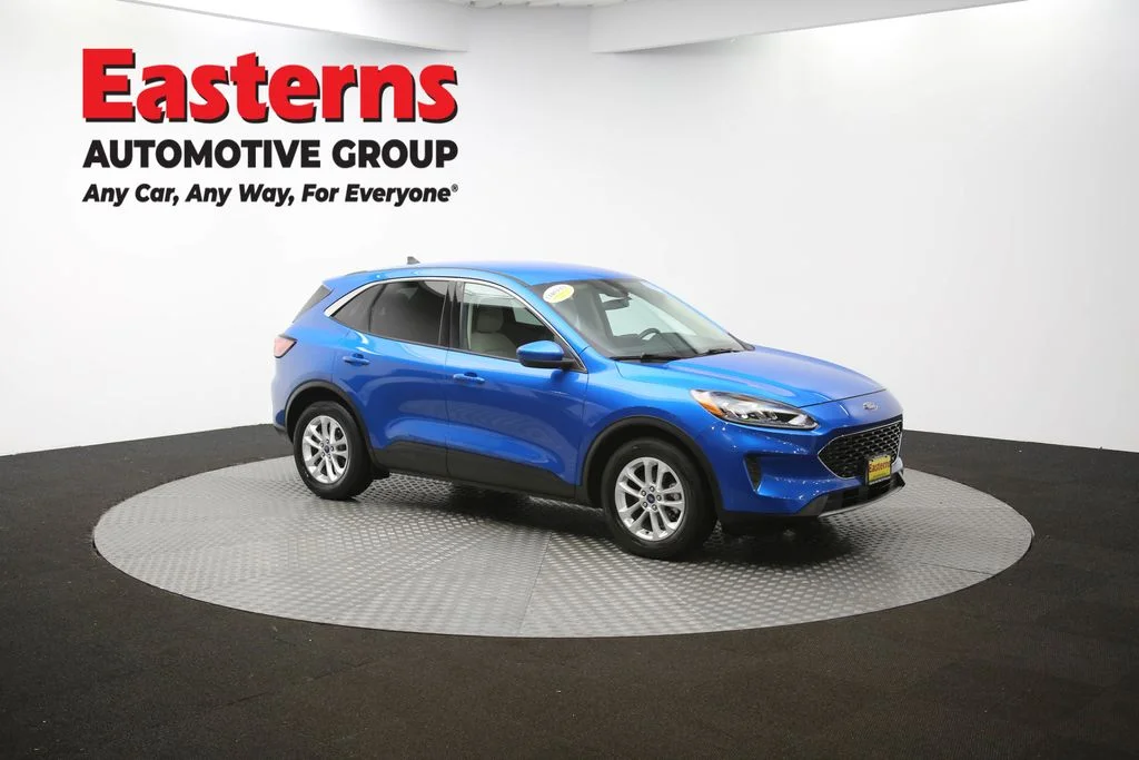 Used 2020 Blue Ford SE image 47