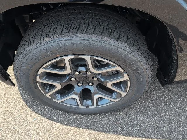 2026 RAM 1500 Laramie - Photo 11