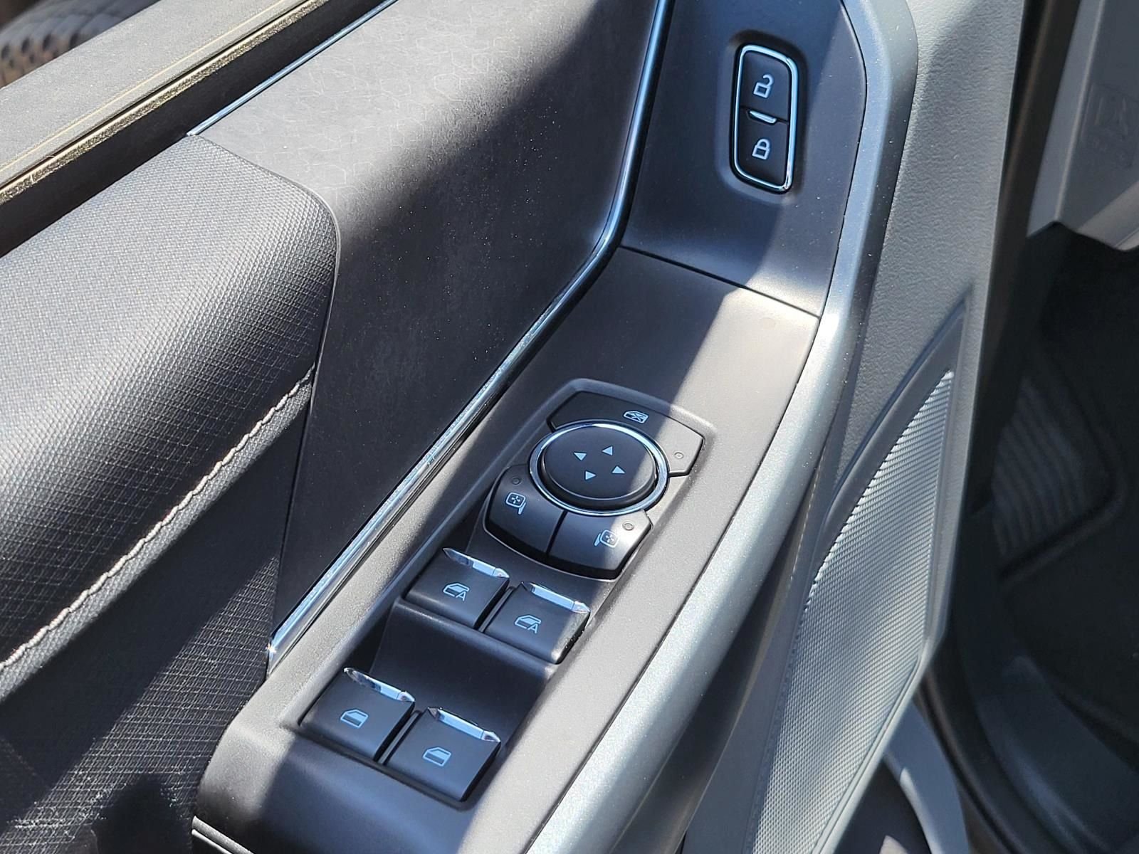 2024 Ford F-150 XLT - Photo 17