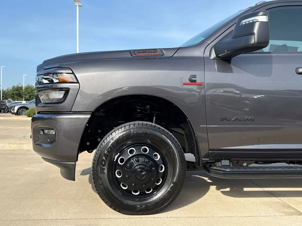 New 2026 Granite Crystal Metallic Clearcoat RAM Big Horn image 5