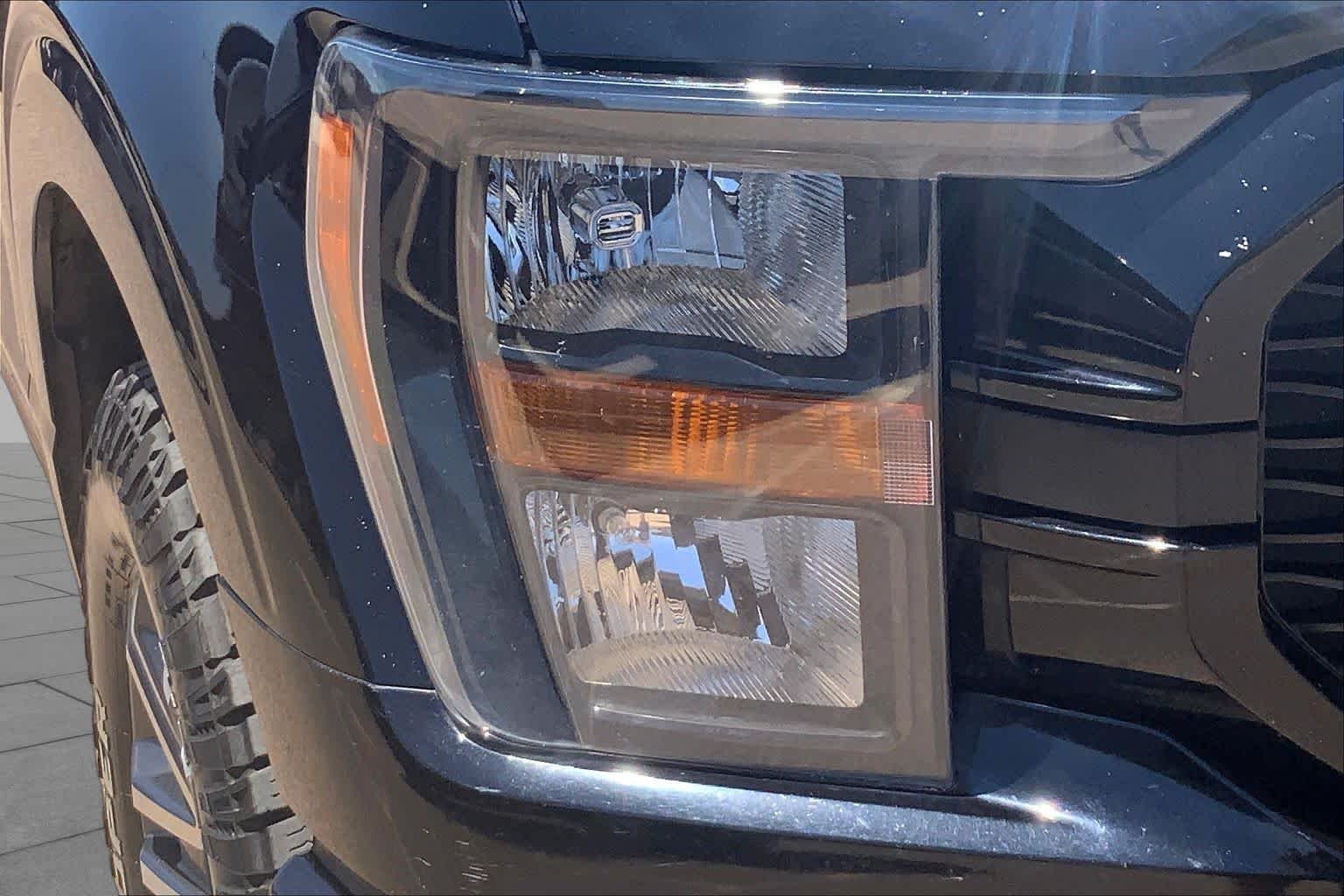 Used 2023 Agate Black Metallic Ford XL image 28