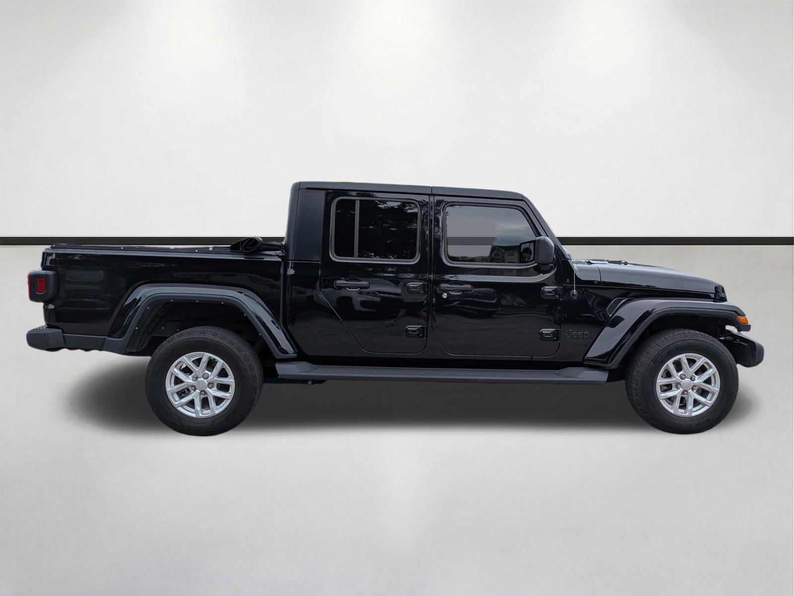 Used 2023 Black Clearcoat Jeep Sport S image 3