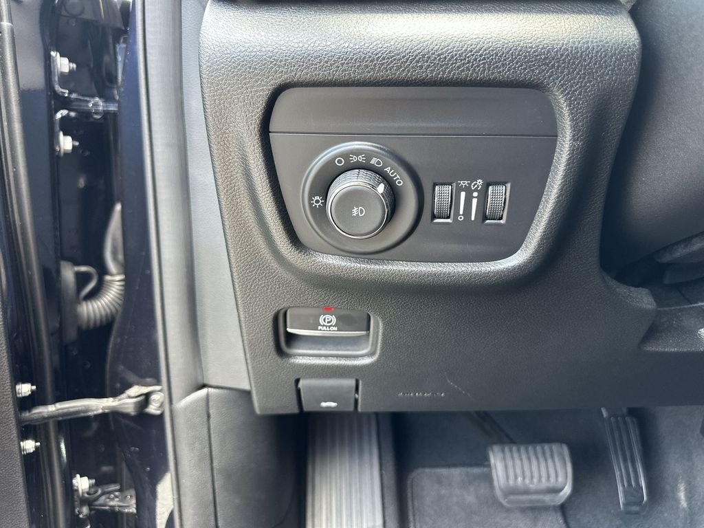 Used 2024 Blue Jeep Limited 4x2 image 18