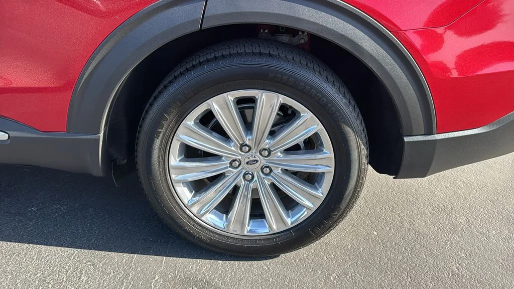Used 2021 Red Ford Limited image 8