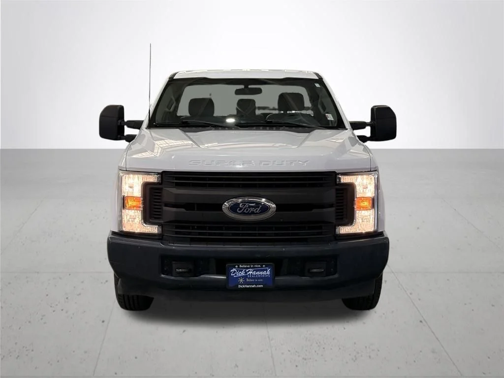 Used 2018 White Ford XL image 4