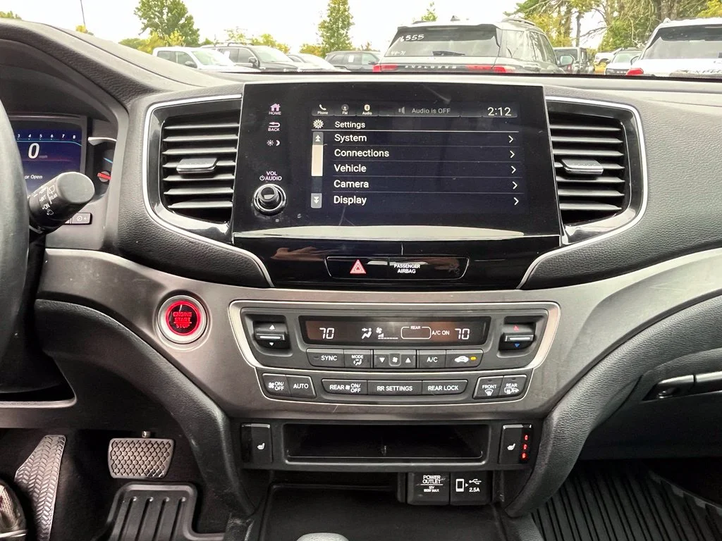 Used 2020 White Honda EX-L image 29