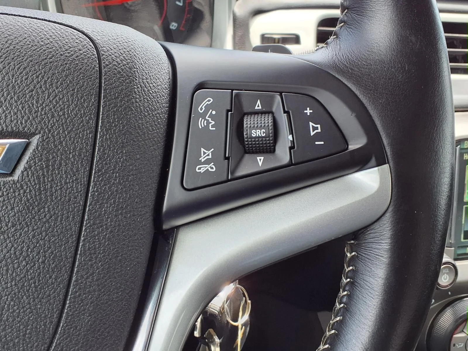 Used 2015 Black Chevrolet 1LT image 23