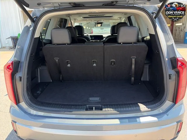Used 2025 Silver Kia S image 22