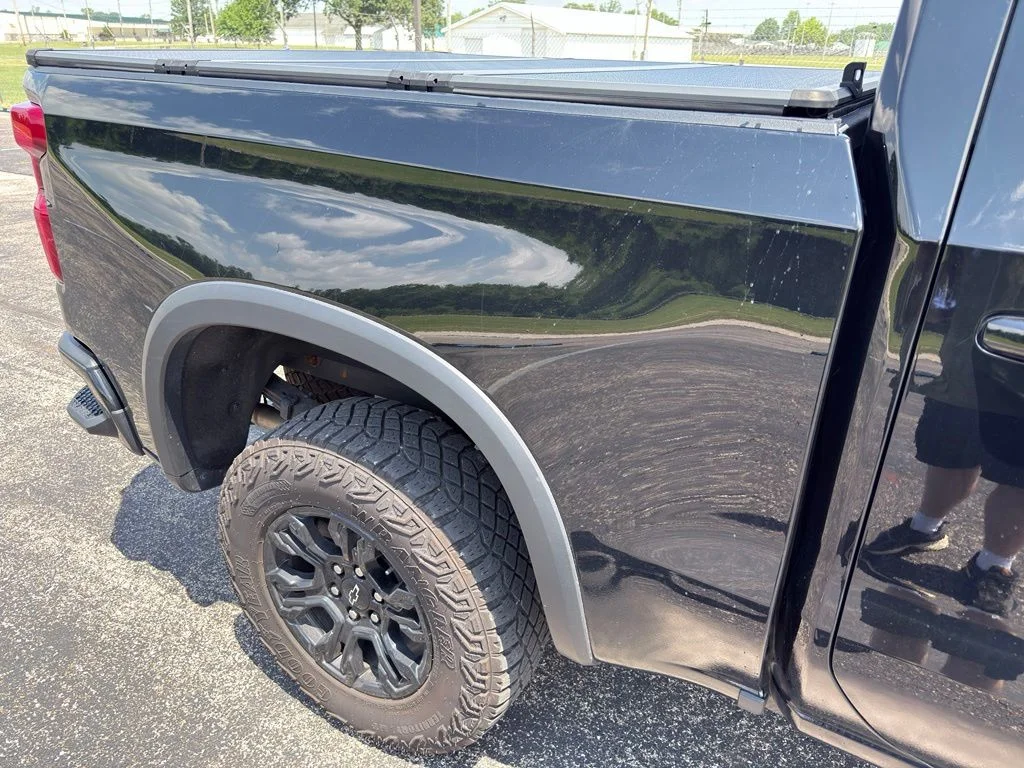 Certified Used 2024 Black Chevrolet ZR2 image 18