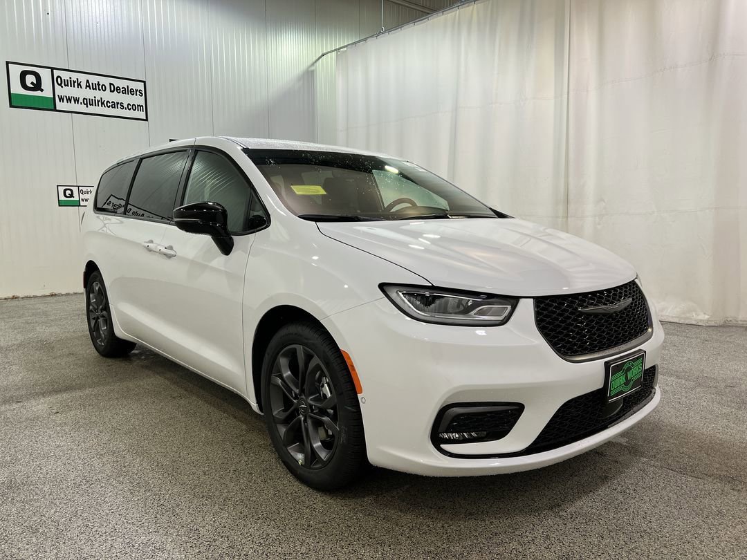 2026 Chrysler Pacifica