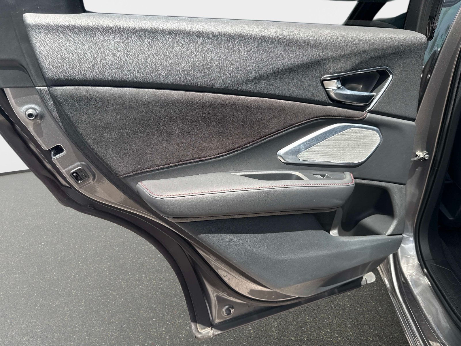 Used 2024 Liquid Carbon Metallic Acura w/A-Spec Package image 11