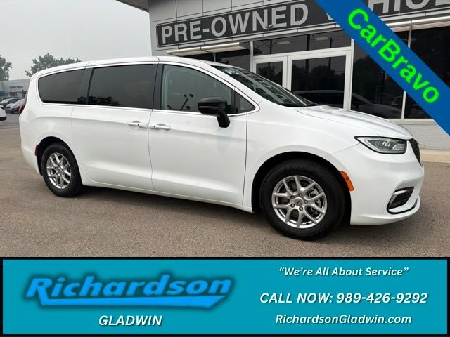 2024 Chrysler Pacifica