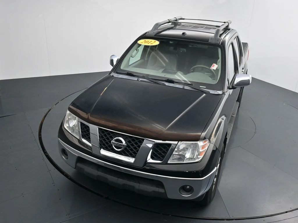 Used 2012 Black Nissan SL image 23