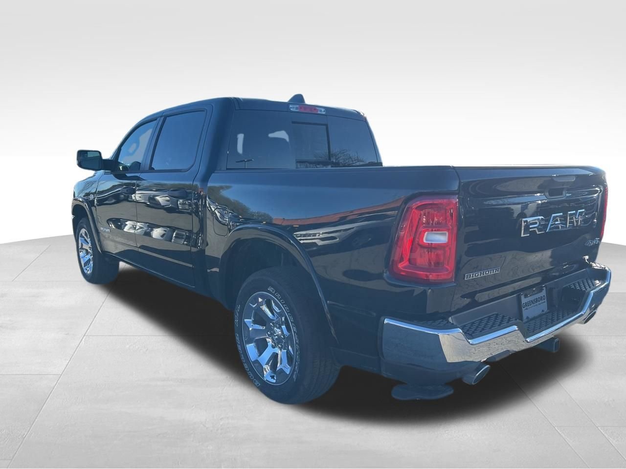 New 2026 Diamond Black Crystal Pearl-Coat Exterior Paint RAM Big Horn/Lone Star image 3