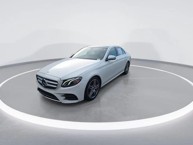 Used 2019  Mercedes-Benz E 300 image 4