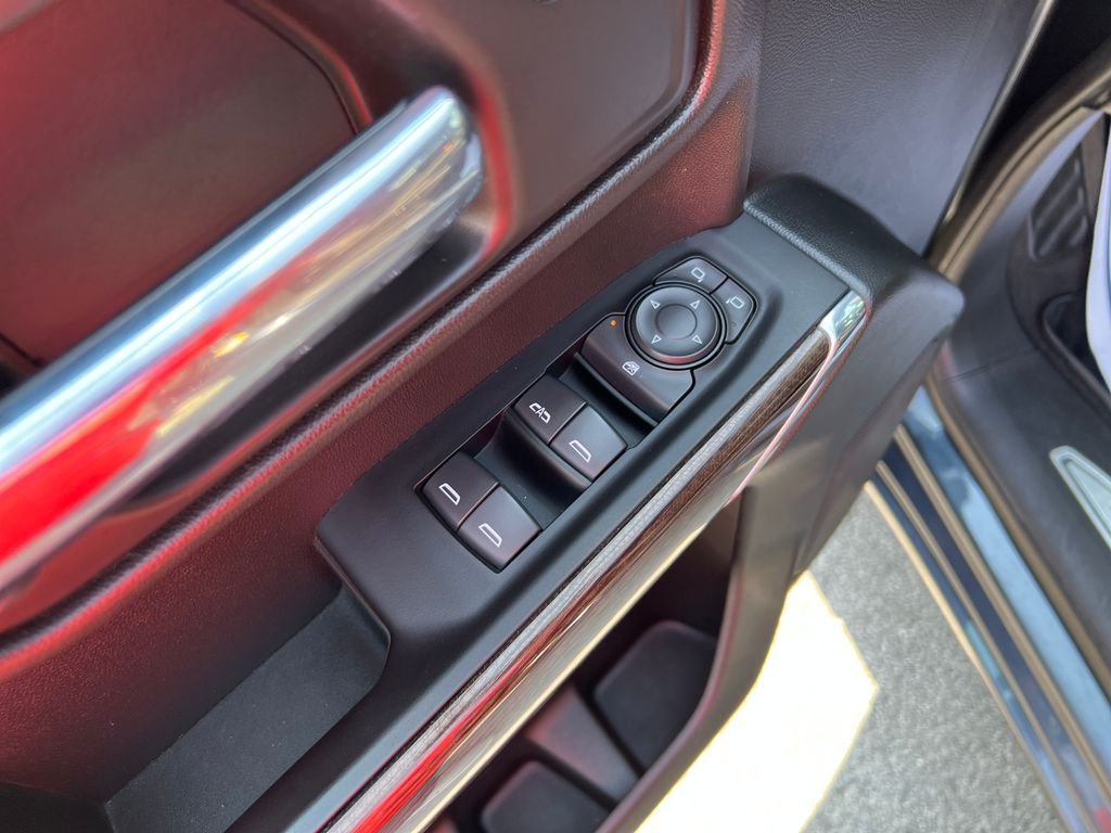 Used 2022 Gray Chevrolet LT image 11