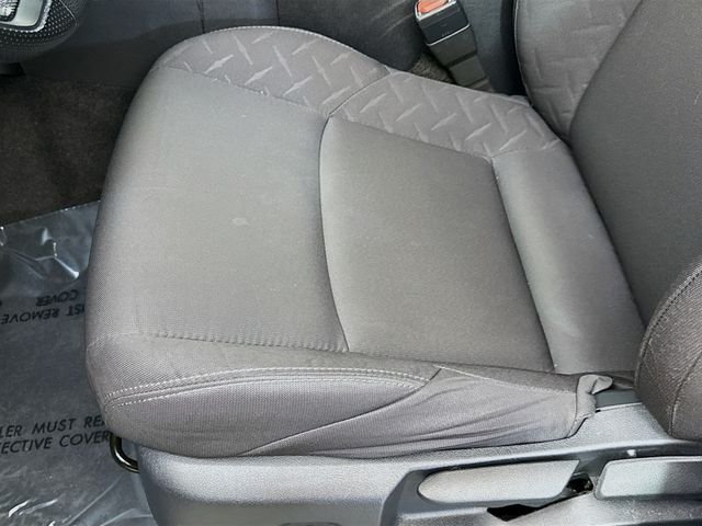 2025 Toyota Tacoma SR5 - Photo 19