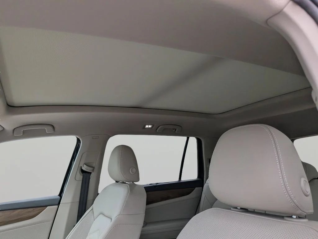 New 2026 Black Volkswagen 2.0T SE w/Technology image 16