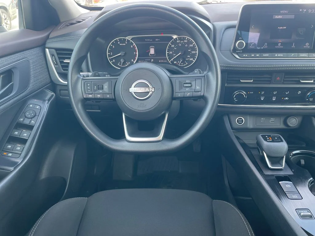 Used 2023 White Nissan S image 13