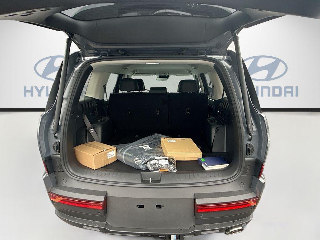 New 2026 Ecotronic Gray Hyundai SEL FWD image 18