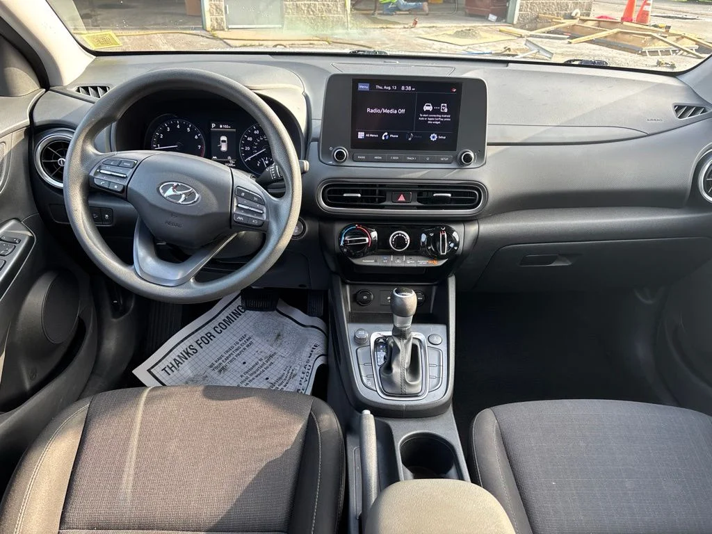 Used 2022 Silver Hyundai SEL image 17