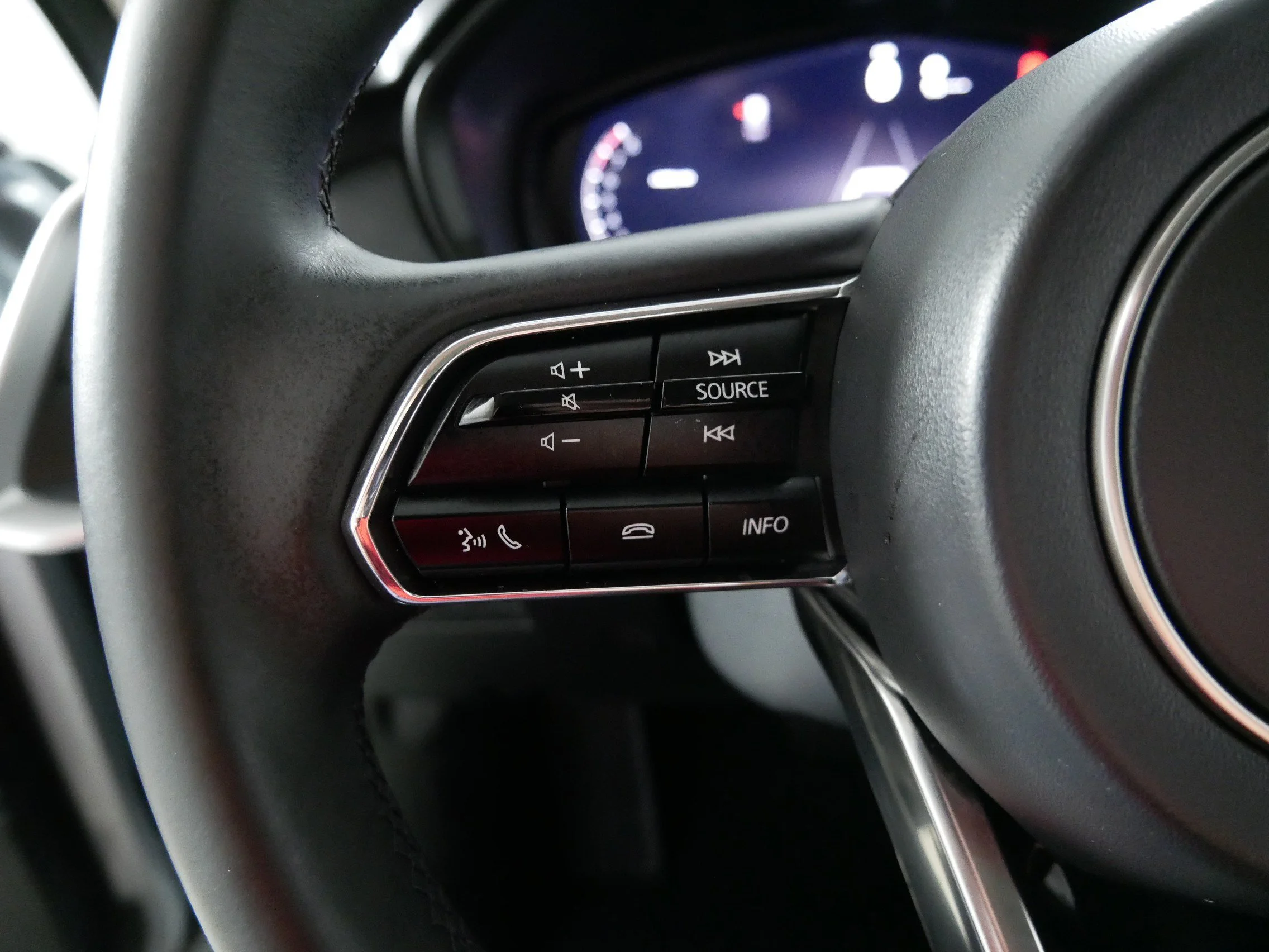 Used 2025 Sonic Silver Mazda Premium Sport image 27