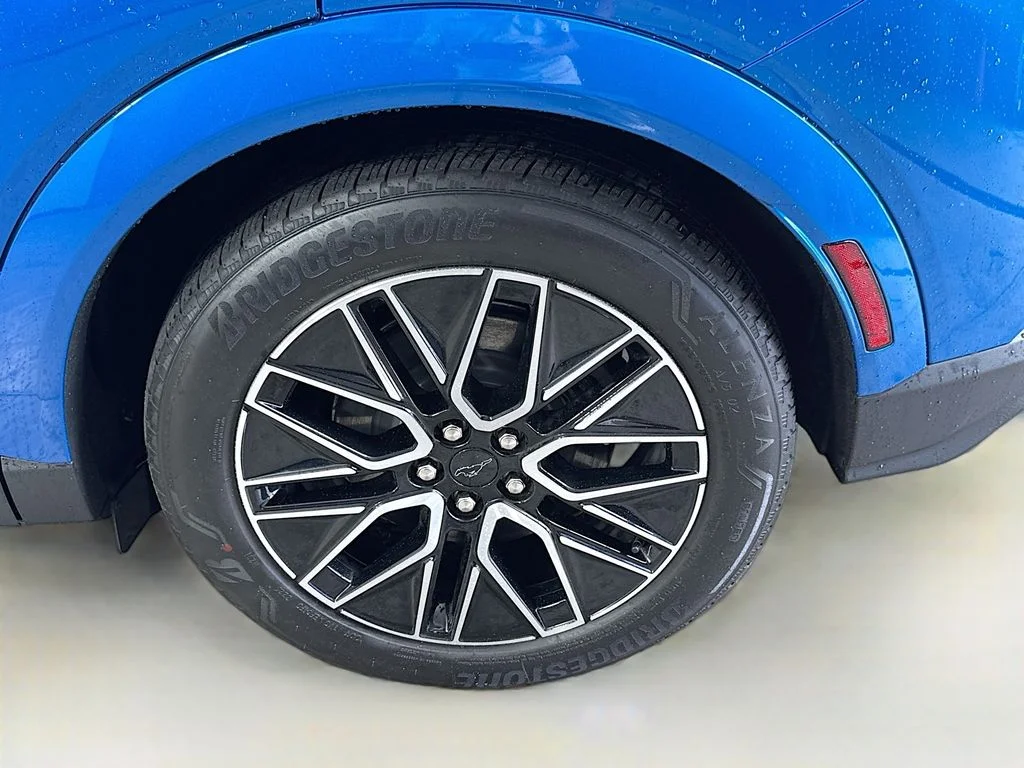 Certified Used 2025 Velocity Blue Metallic Ford Premium image 32