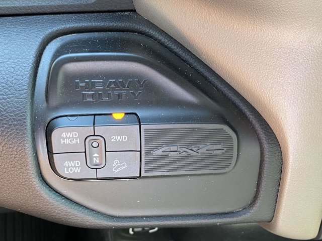 Used 2022 Crystal Metallic Ram Laramie image 19